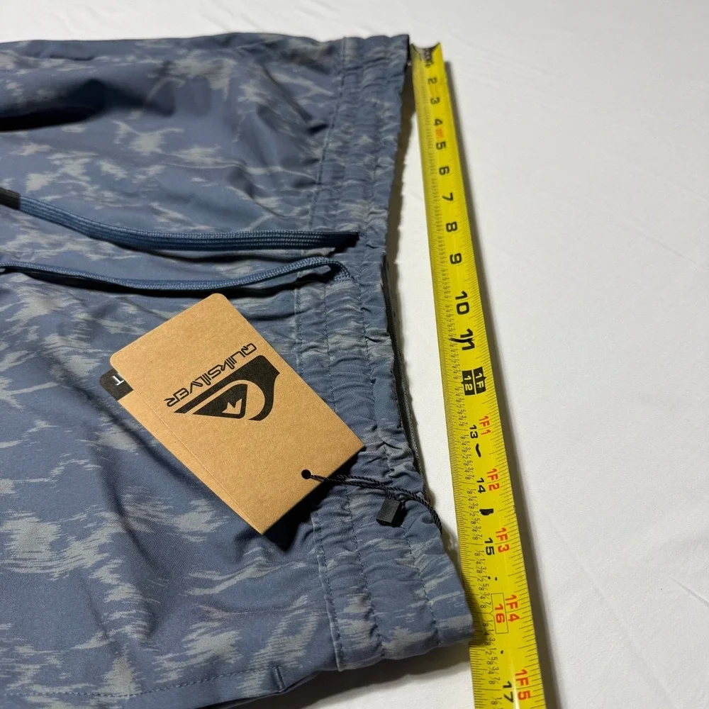 NWT Quiksilver Swim Shorts Shirt Set Men's Size Medium Dry Flight